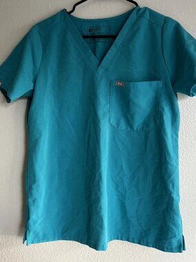 FIGS Catarina Women’s Sz S  Scrub Top Teal  Blue Technical Collection One Pocket